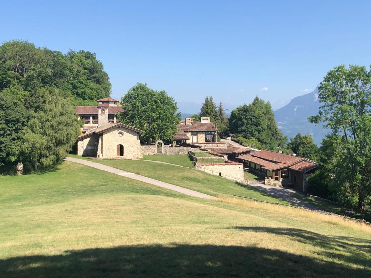 Au Pied Du Vercors Tout Est Permis La Riviere  Εξωτερικό φωτογραφία